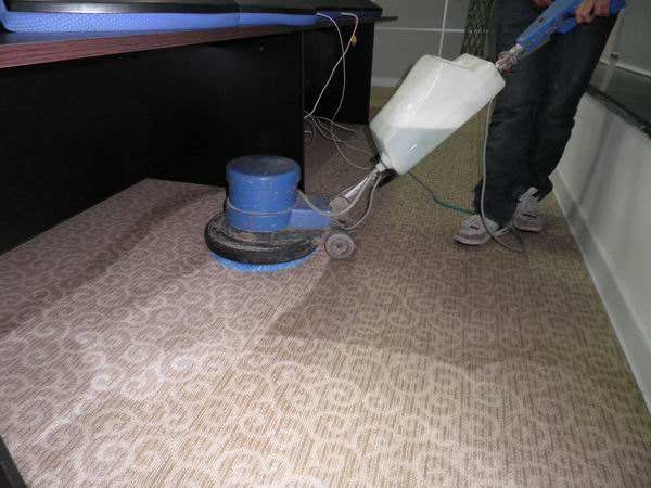 南昌保洁公司分享地毯的维护与保养完全攻略