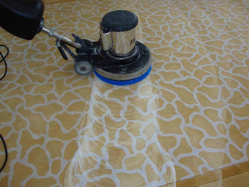 南昌地毯清洗公司分享地毯特殊污渍处理方法