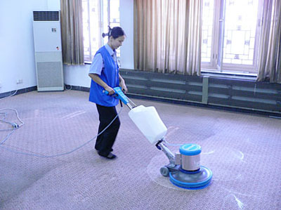 南昌地毯清洗公司分享真丝地毯的洗涤方法