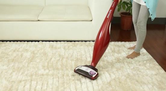 南昌保洁公司告诉你地毯上油渍用什么进行清洁