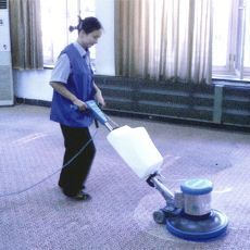 南昌保洁公司分析地毯的维护与保养
